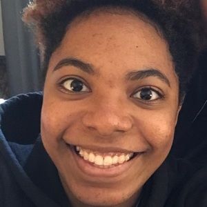 Meet your Posher, Mia